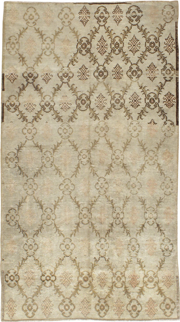 Vintage Turkish Anatolian Rug, No.17435 - Staging