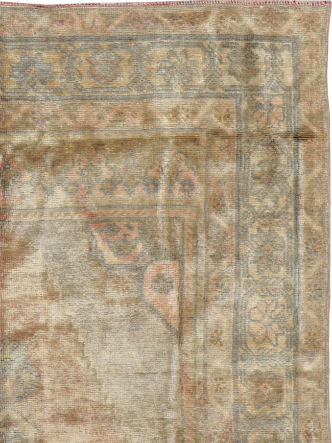 Vintage Turkish Oushak Rug, No.17436 - Staging