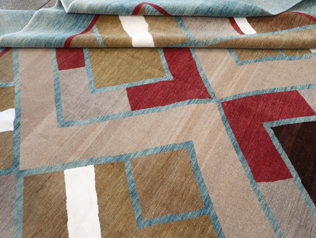 Modernist Persian Tabriz Carpet, No.17507 - Staging