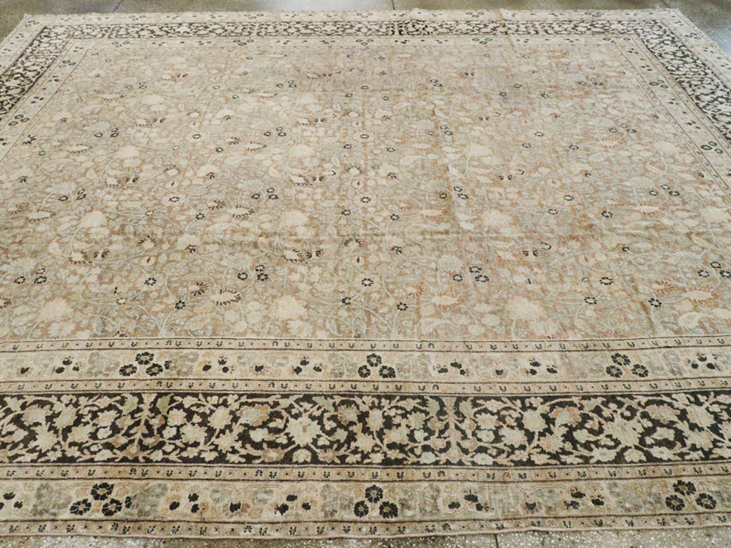 ANtique Persian Mashad Carpet, No.17550 - Staging