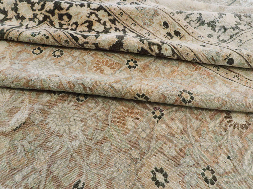 ANtique Persian Mashad Carpet, No.17550 - Staging