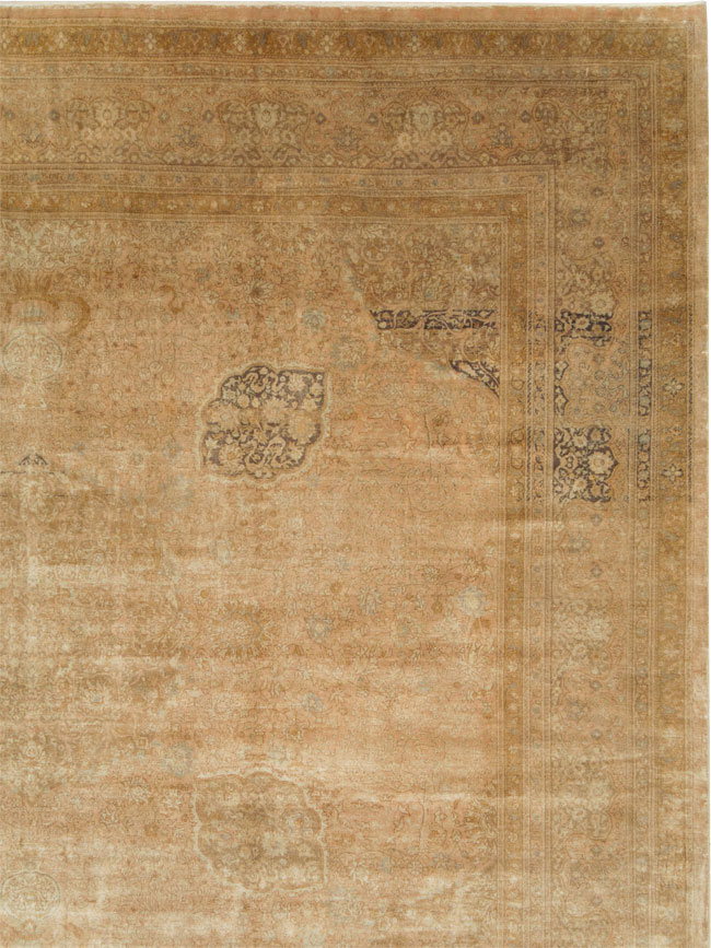 Antique Turkish Sivas Carpet, No.17556 - Staging