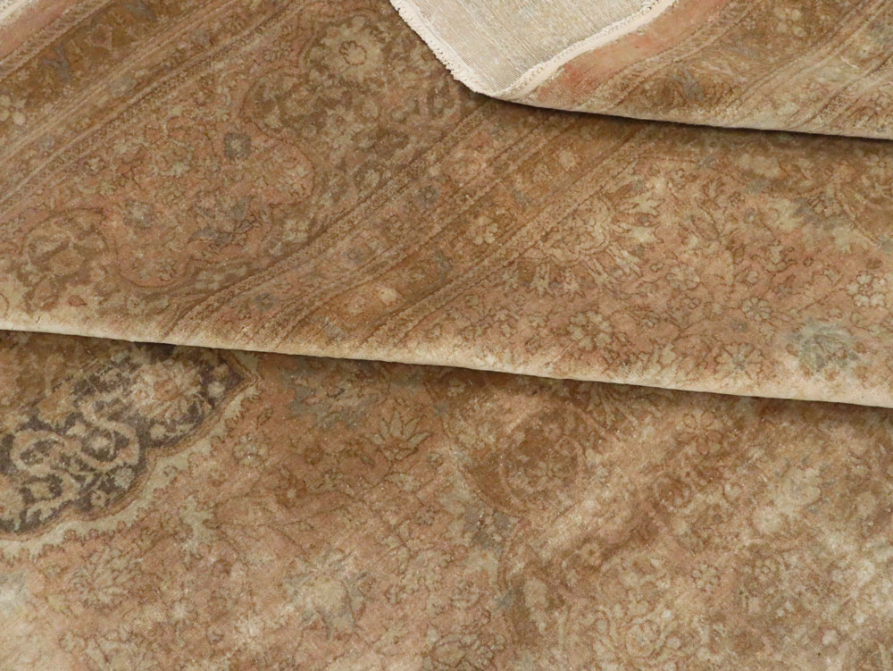 Antique Turkish Sivas Carpet, No.17556 - Staging