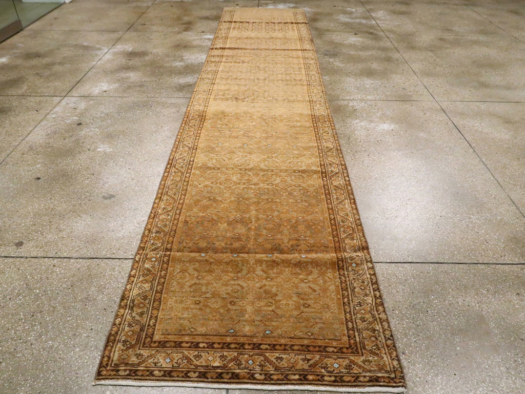 Antique Malayer Runner, No.17566 - Staging