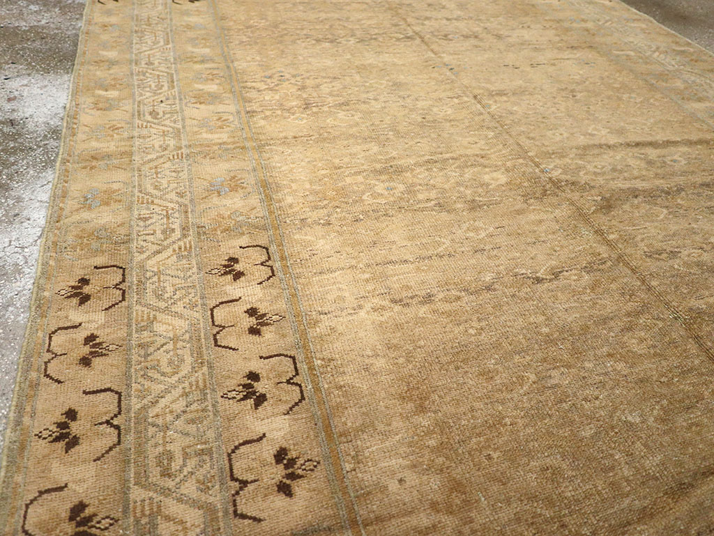 Vintage Persian Malayer Carpet, No.17592 - Staging