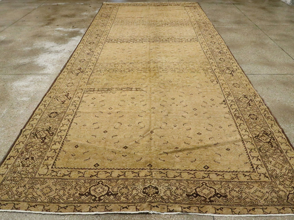 Vintage Persian Malayer Carpet, No.17617 - Staging