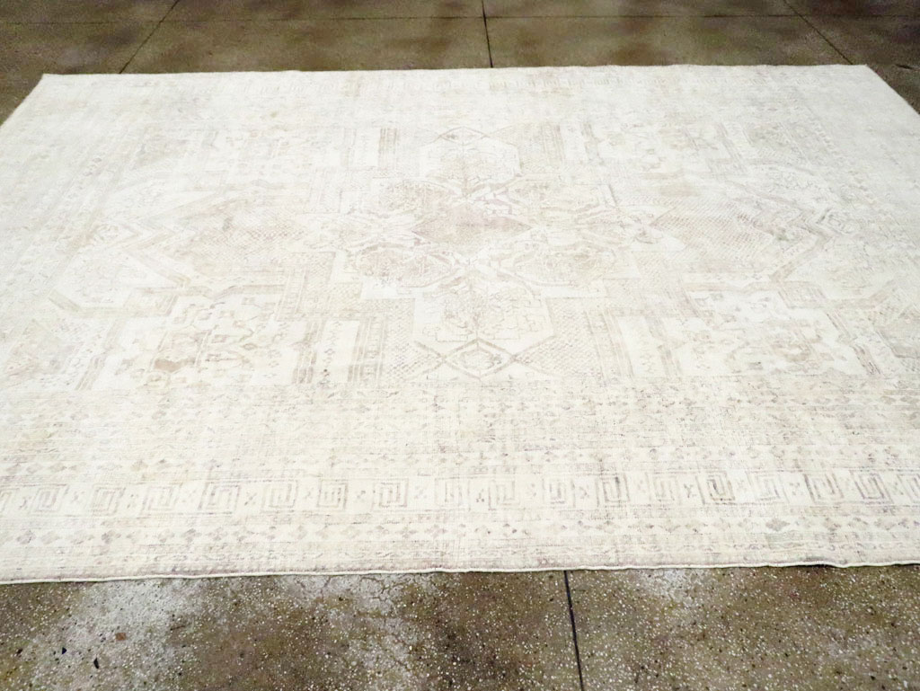 Vintage Cotton Agra Carpet, No.17643 - Staging