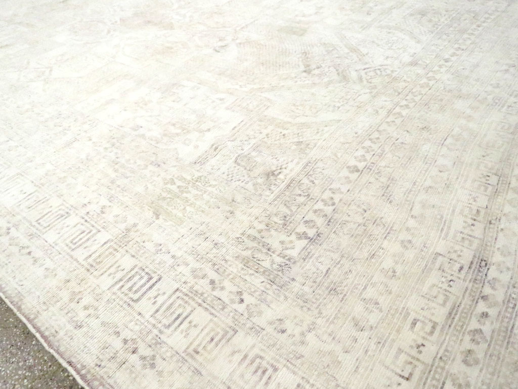 Vintage Cotton Agra Carpet, No.17643 - Staging