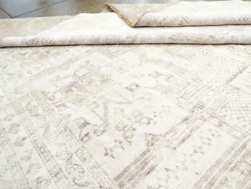 Vintage Cotton Agra Carpet, No.17643 - Staging