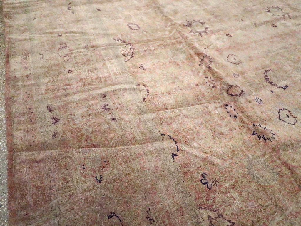 Vintage Turkish Sivas Carpet, No.17654 - Staging