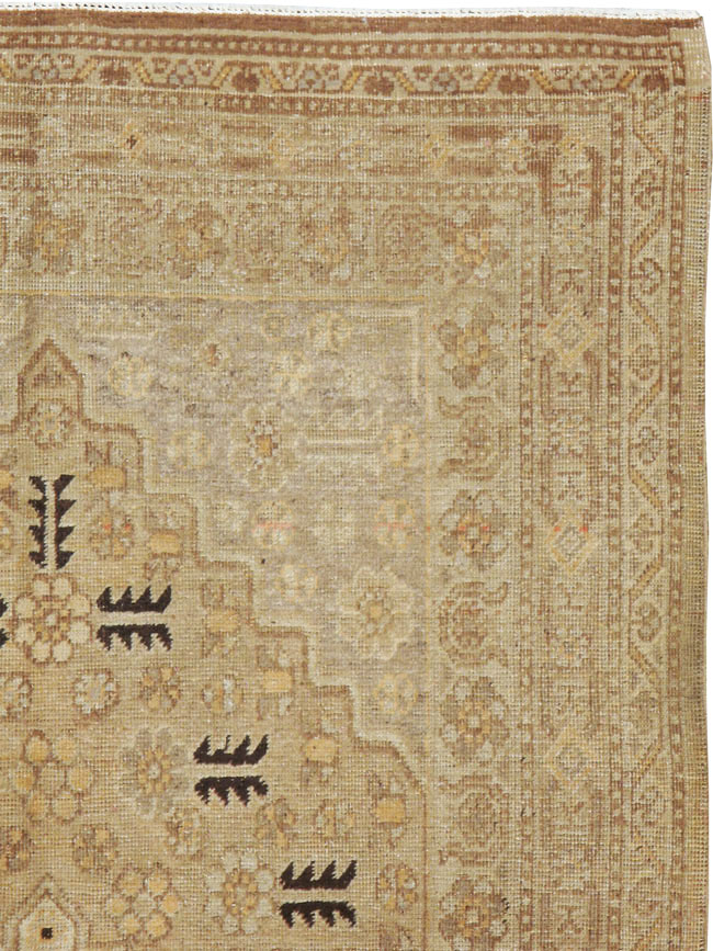 Vintage East Turkestan Khotan Rug, No.17659 - Staging