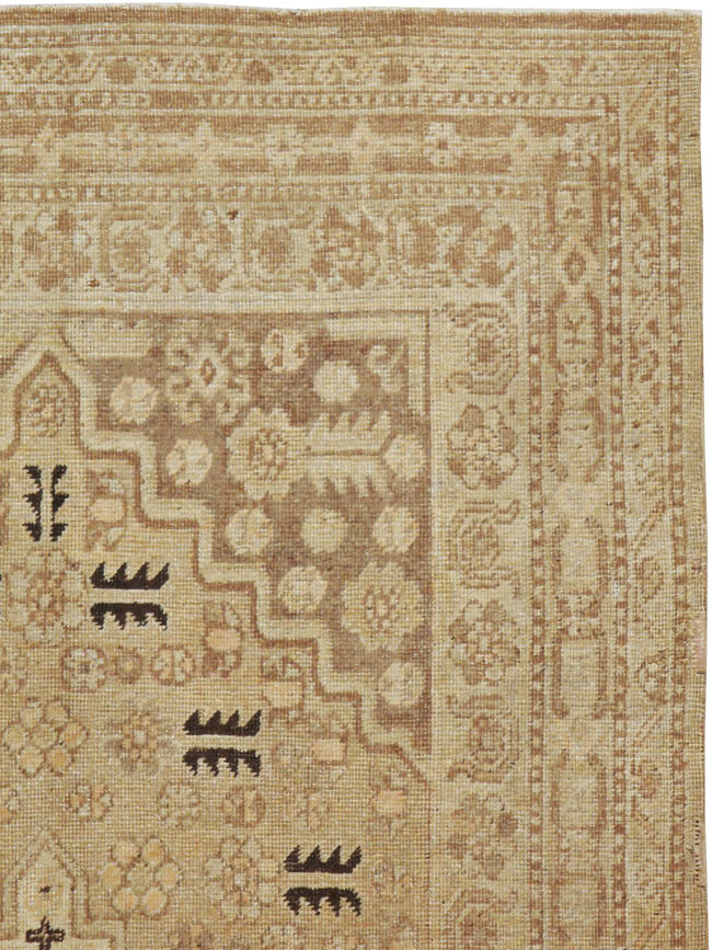 Vintage East Turkestan Khotan Rug, No.17659 - Staging