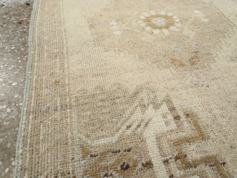 Antique Turkish Oushak Rug, No.17682 - Staging