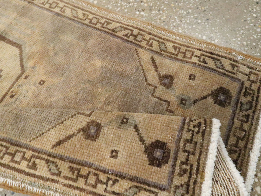 Vintage Turkish Oushak Rug, No.17687 - Staging