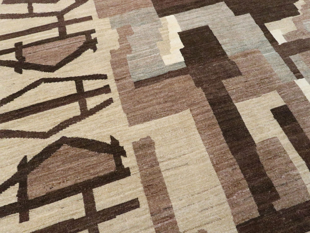 Modernist Persian Tabriz Carpet, No.17696 - Staging