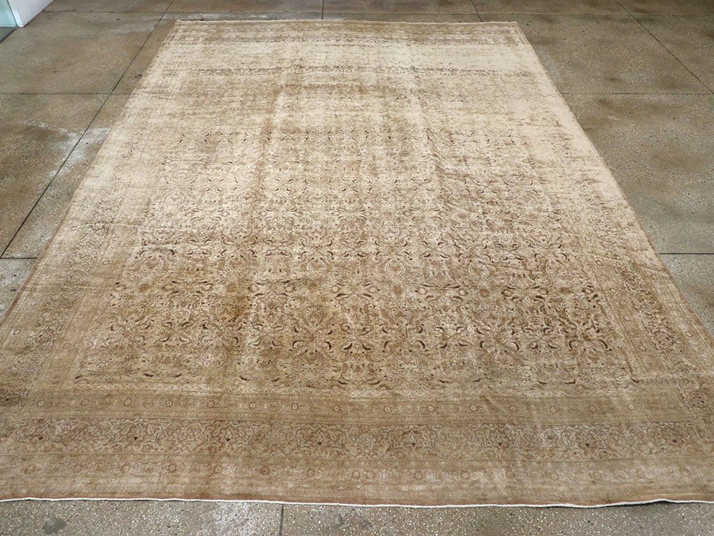 Antique Persian Mashad Carpet, No.17746 - Staging