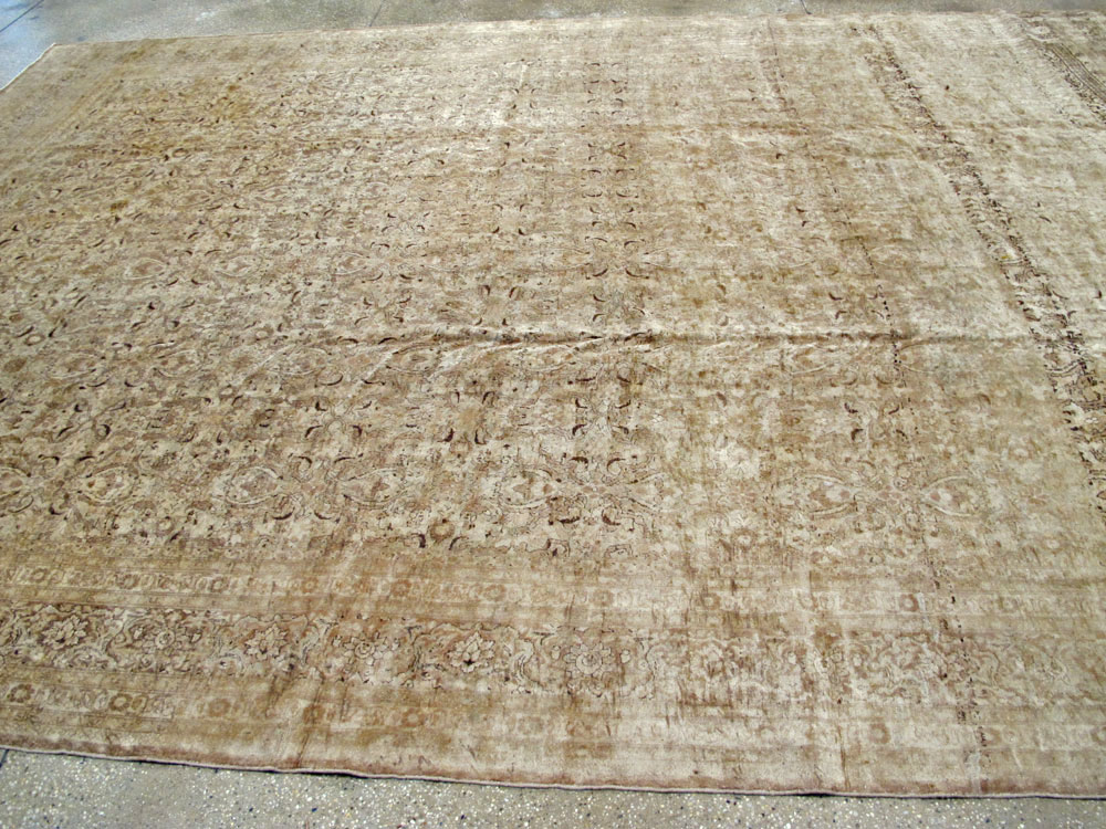 Antique Persian Mashad Carpet, No.17746 - Staging