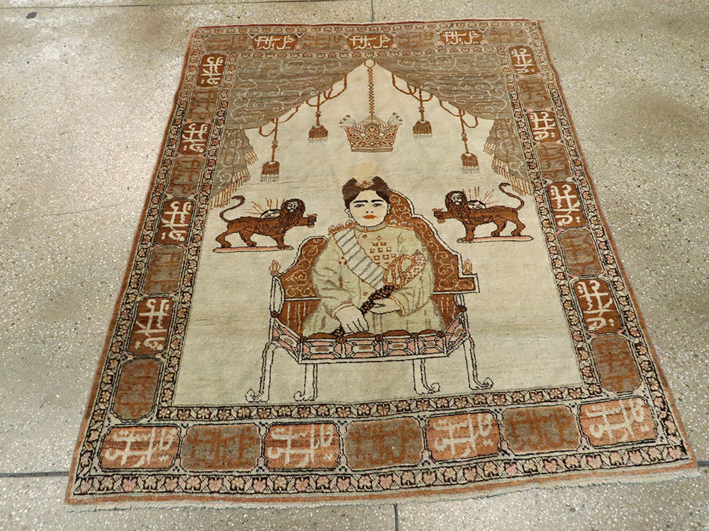 Vintage Persian Tabriz Pictorial Rug, No.17771 - Staging