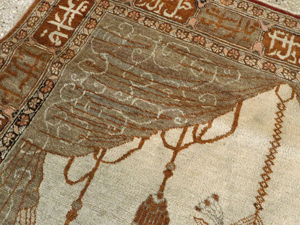 Vintage Persian Tabriz Pictorial Rug, No.17771 - Staging