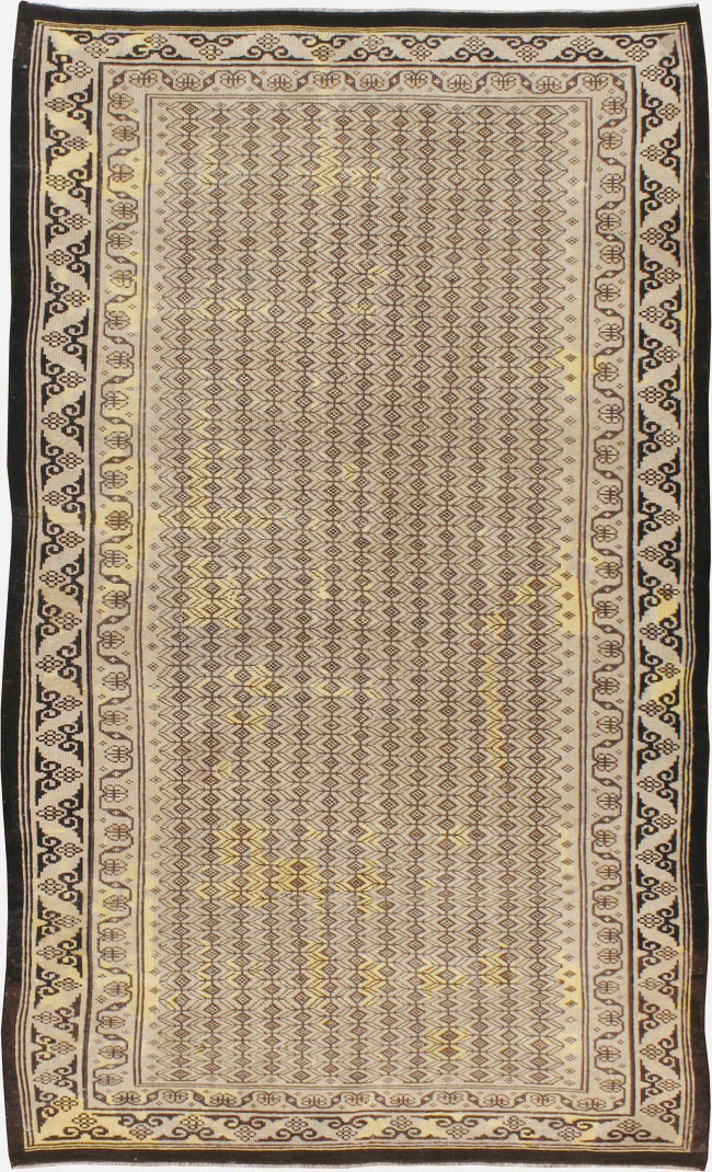 Vintage Indian Agra Rug, No.17800 - Staging
