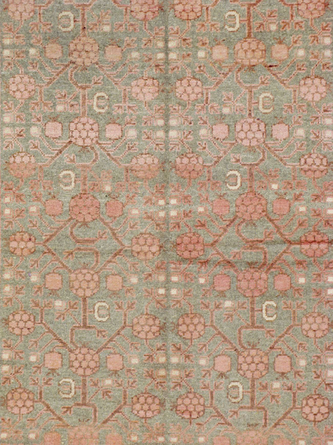 Vintage East Turkestan Khotan Carpet, No.17842 - Staging