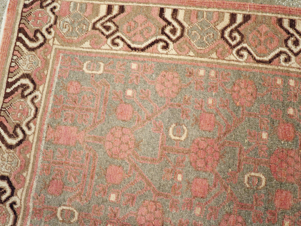 Vintage East Turkestan Khotan Carpet, No.17842 - Staging