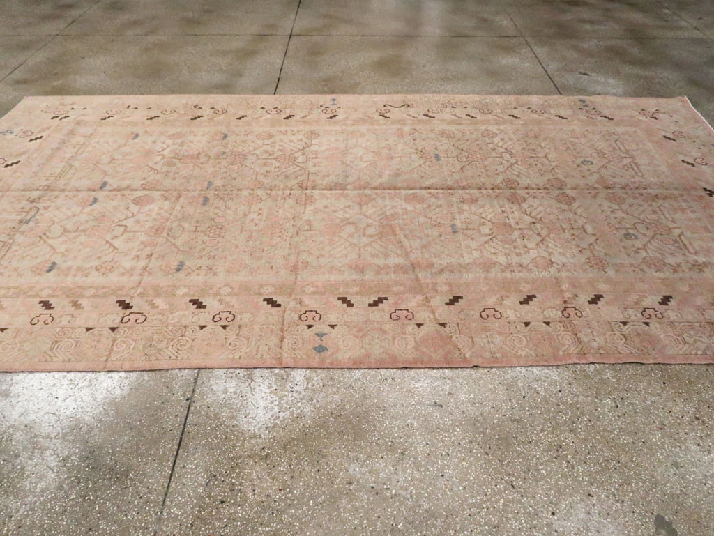 Vintage East Turkestan Khotan Carpet, No.17858 - Staging