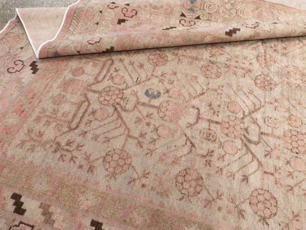 Vintage East Turkestan Khotan Carpet, No.17858 - Staging