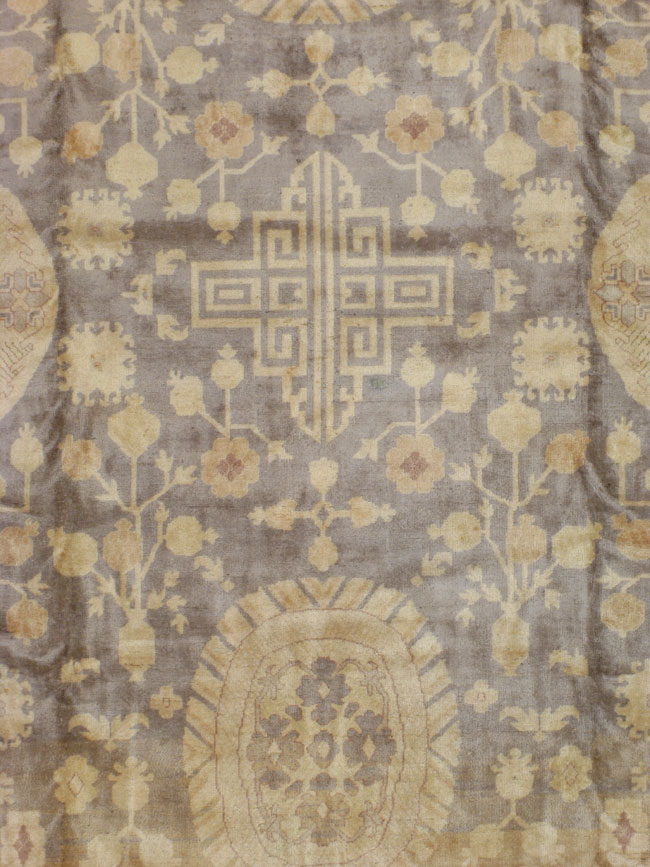 Vintage East Turkestan Khotan Carpet, No.17859 - Staging