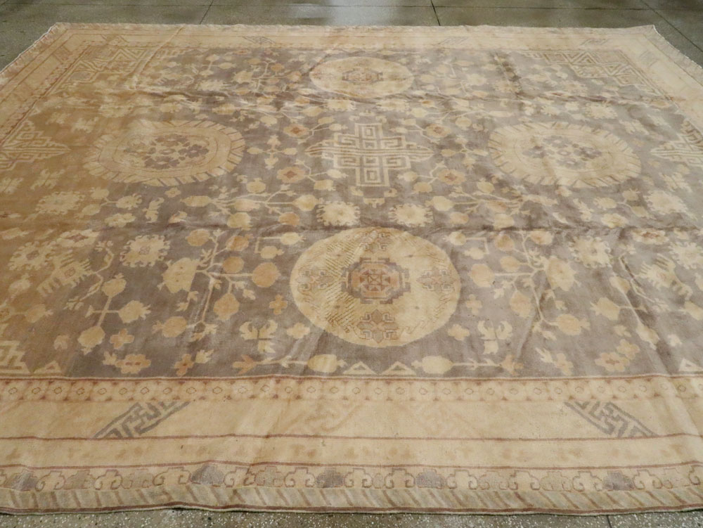 Vintage East Turkestan Khotan Carpet, No.17859 - Staging