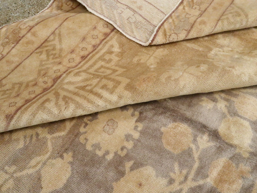 Vintage East Turkestan Khotan Carpet, No.17859 - Staging