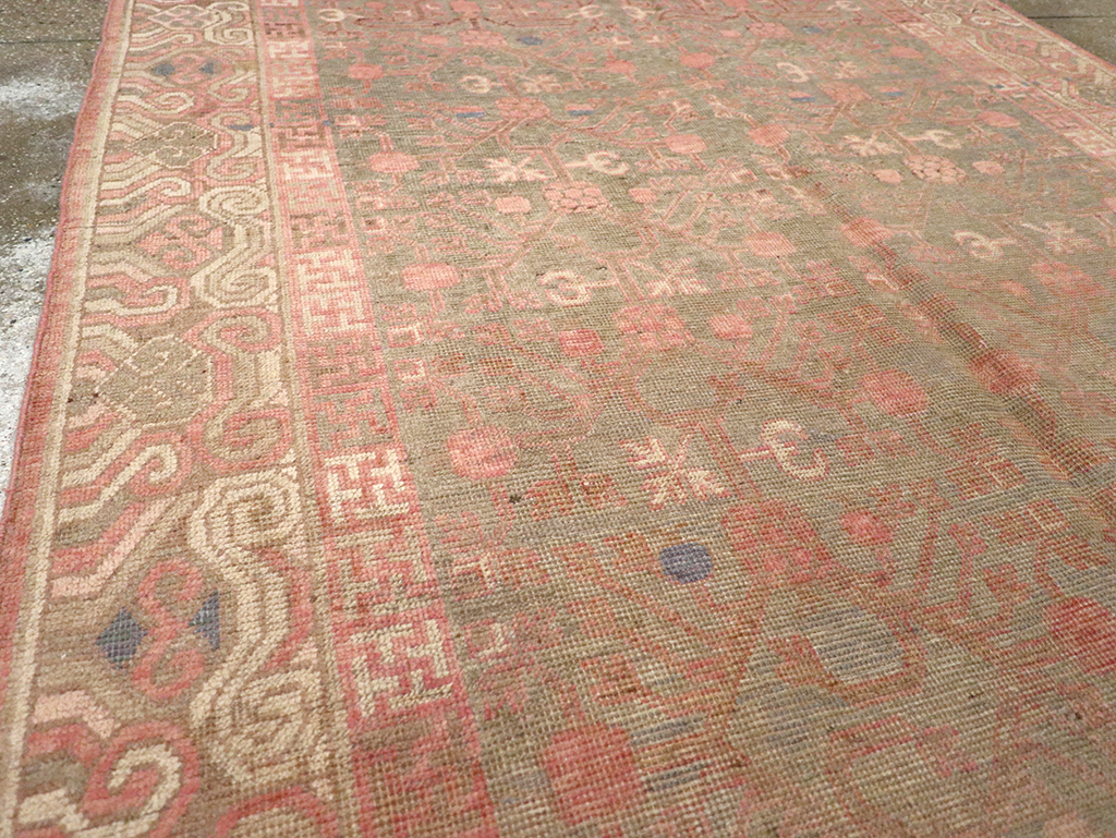 Vintage East Turkestan Khotan Carpet, No.17860 - Staging