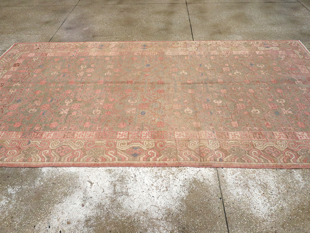 Vintage East Turkestan Khotan Carpet, No.17860 - Staging