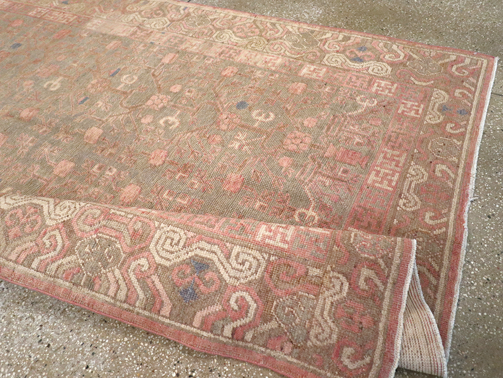 Vintage East Turkestan Khotan Carpet, No.17860 - Staging