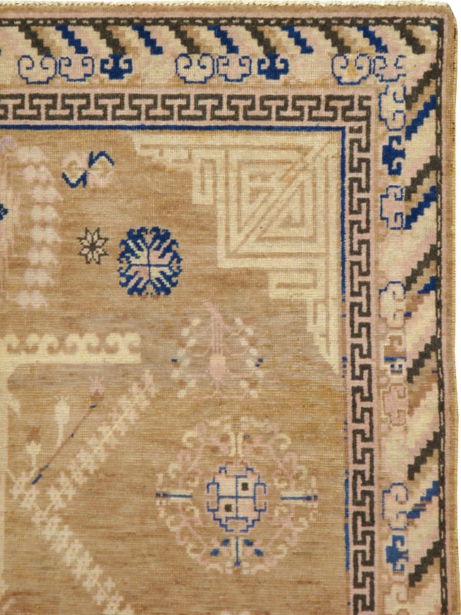 Antique East Turkestan Khotan Carpet, No.17870 - Staging