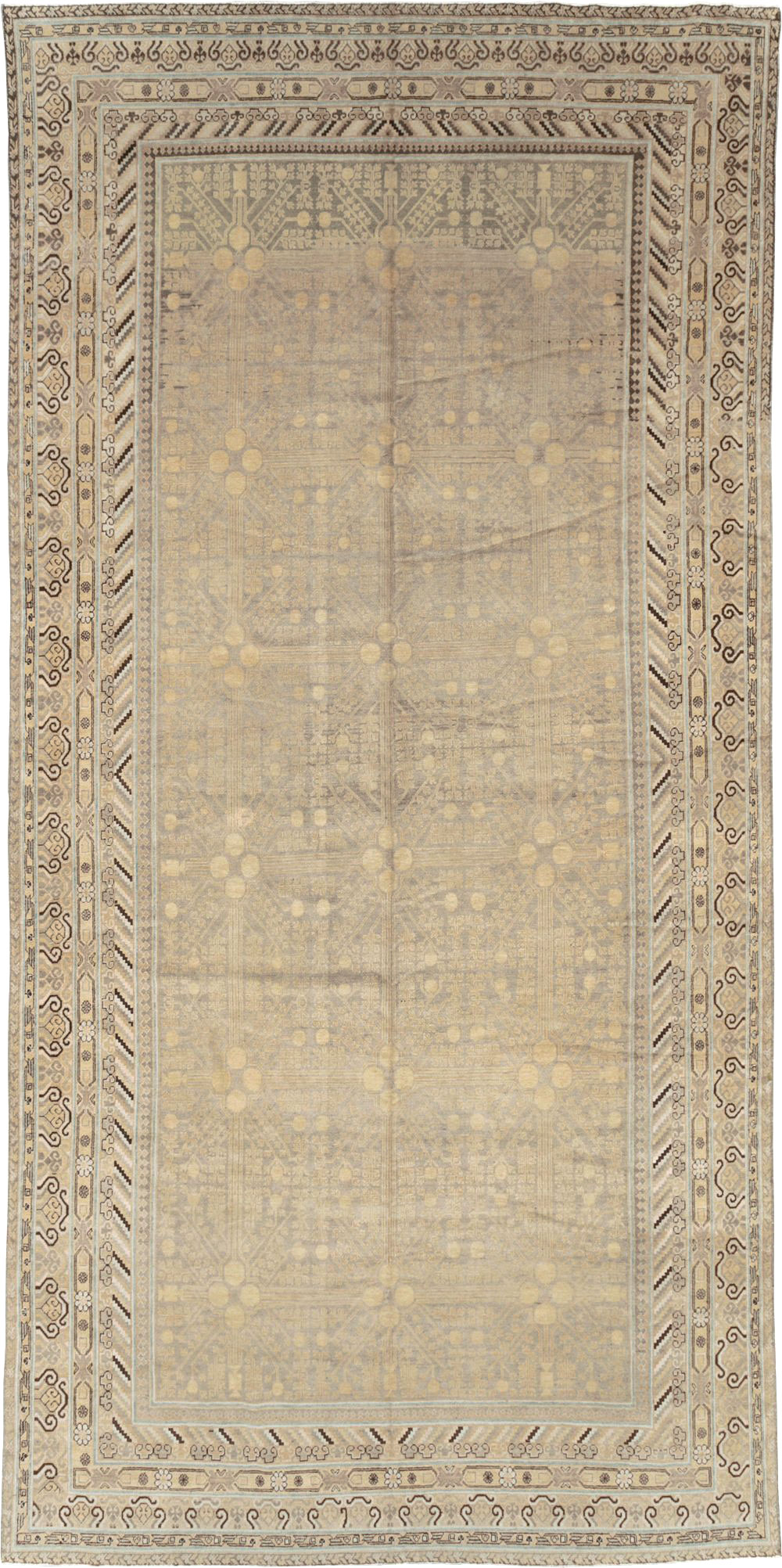 Vintage East Turkestan Khotan Carpet, No.17875 - Staging