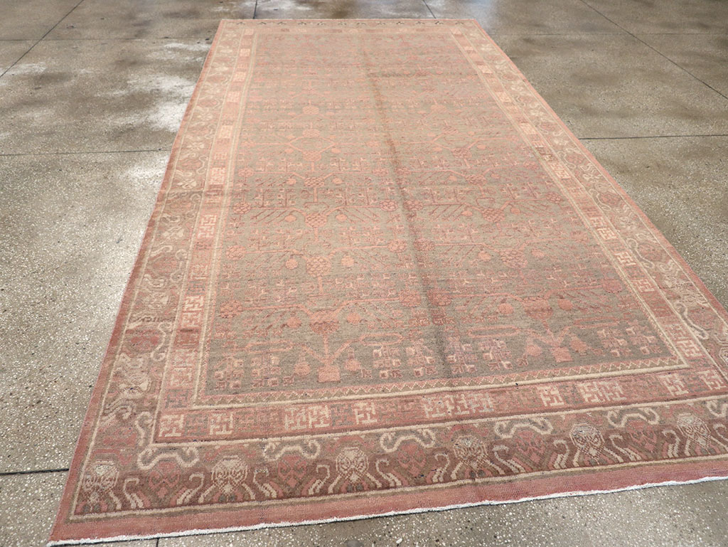 Vintage East Turkestan Khotan Carpet, No.17879 - Staging