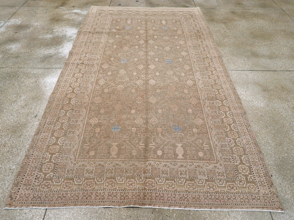Vintage East Turkestan Khotan Carpet, No.17886 - Staging