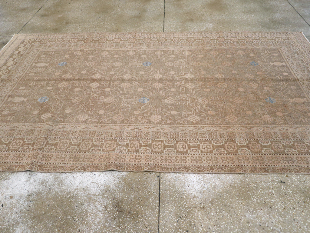 Vintage East Turkestan Khotan Carpet, No.17886 - Staging