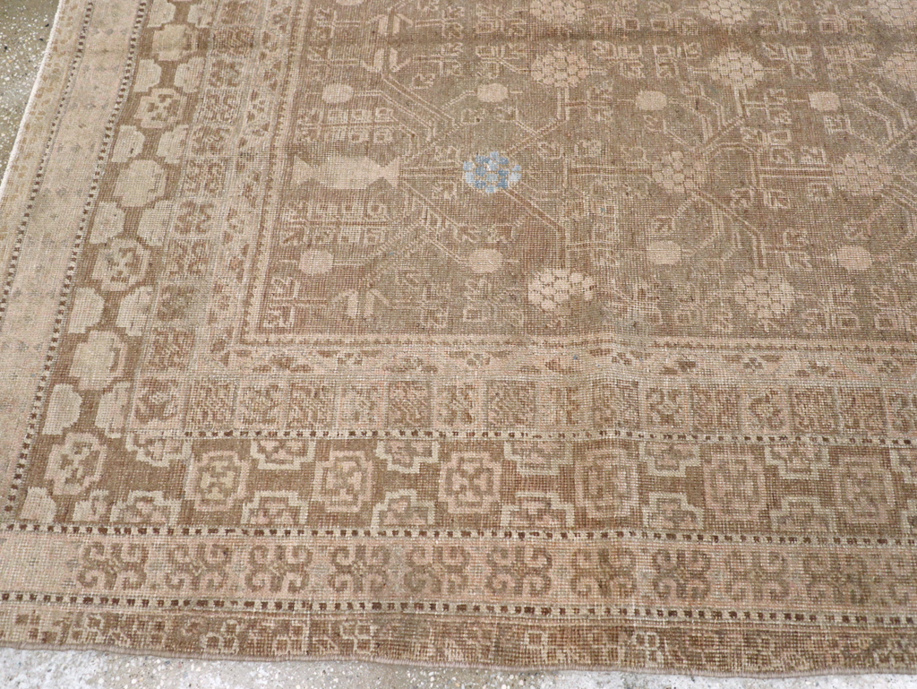 Vintage East Turkestan Khotan Carpet, No.17886 - Staging