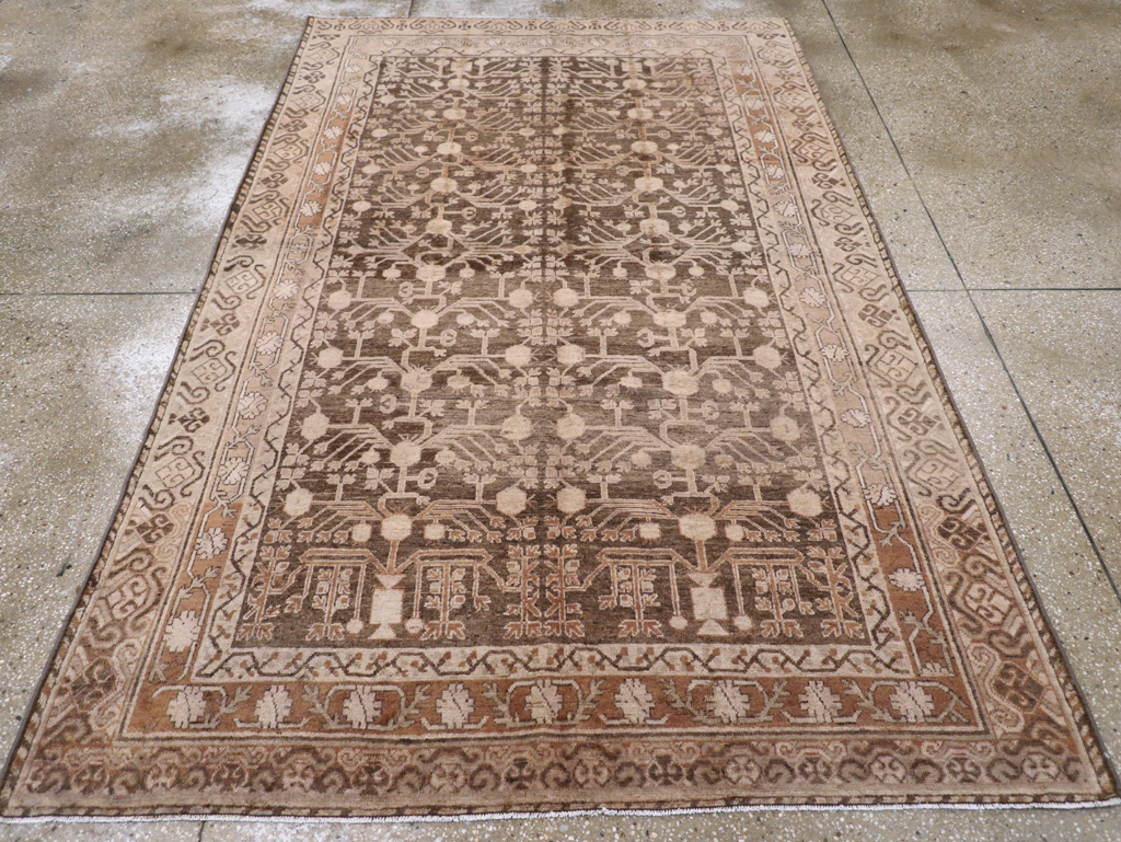 Vintage East Turkestan Khotan Carpet, No.17887 - Staging