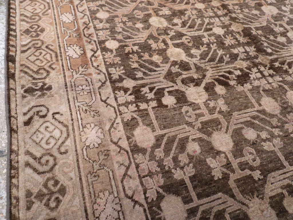 Vintage East Turkestan Khotan Carpet, No.17887 - Staging