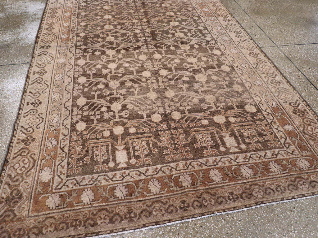 Vintage East Turkestan Khotan Carpet, No.17887 - Staging