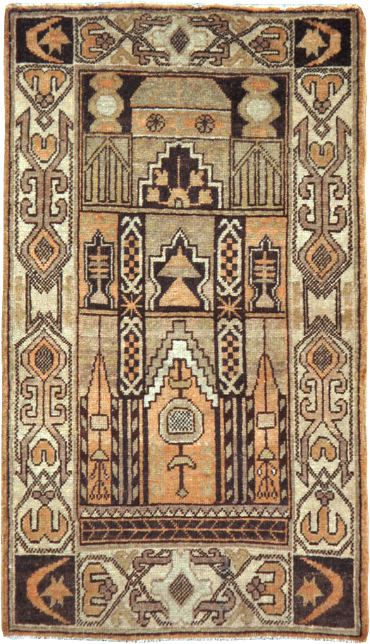 Antique East Turkestan Khotan Rug, No.17897 - Staging