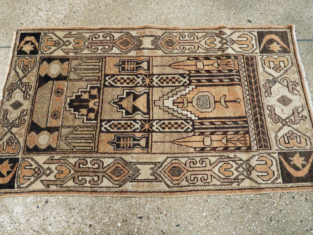 Antique East Turkestan Khotan Rug, No.17897 - Staging