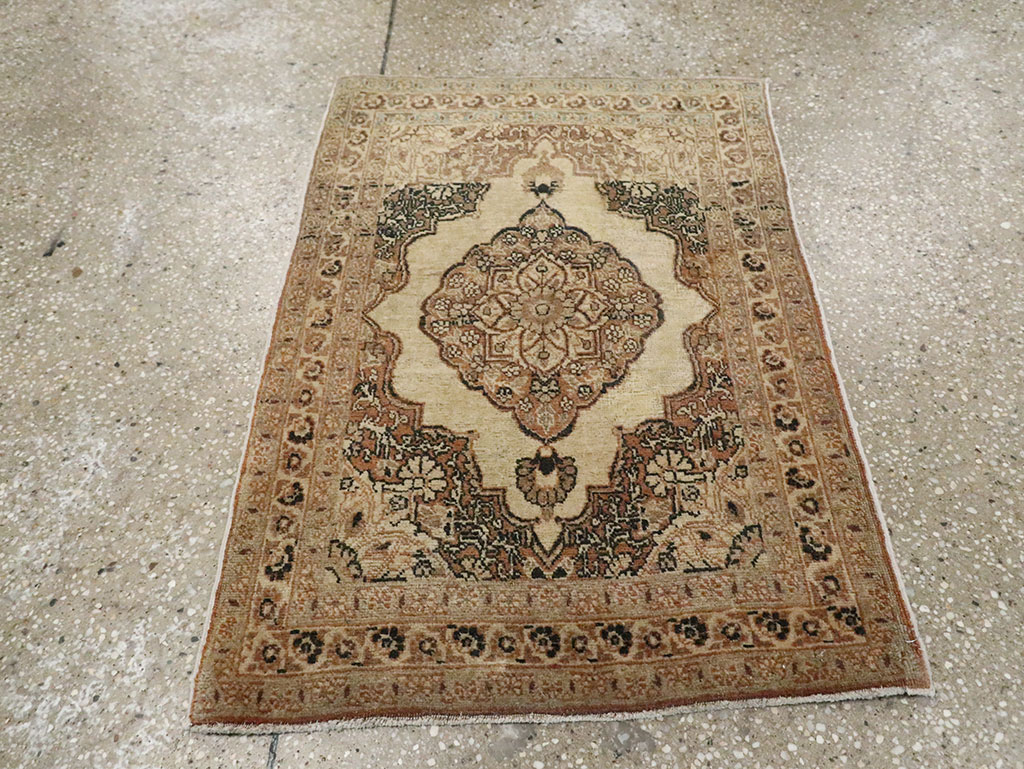 Antique Persian Tabriz Hagi Jalili Rug, No.17919 - Staging