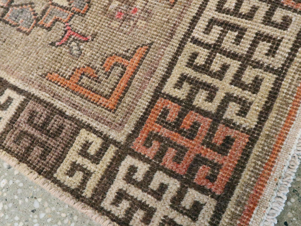 Antique East Turkestan Khotan Rug, No.17922 - Staging