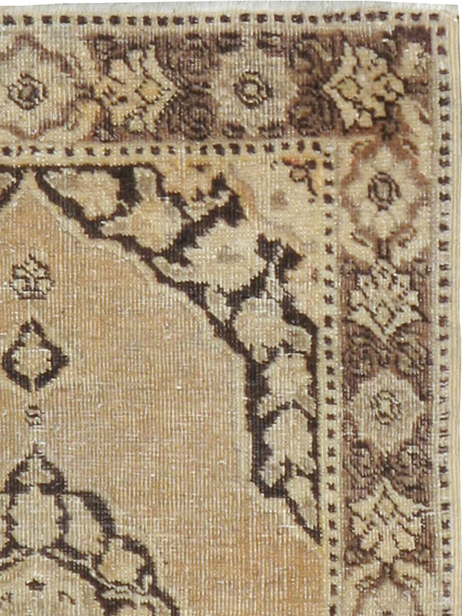 Antique Persian Tabriz Rug, No.17934 - Staging