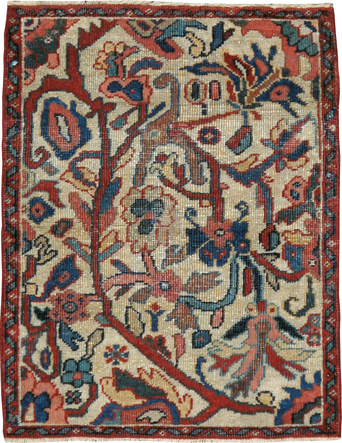 Antique Persian Mahal Rug, No.17947 - Staging