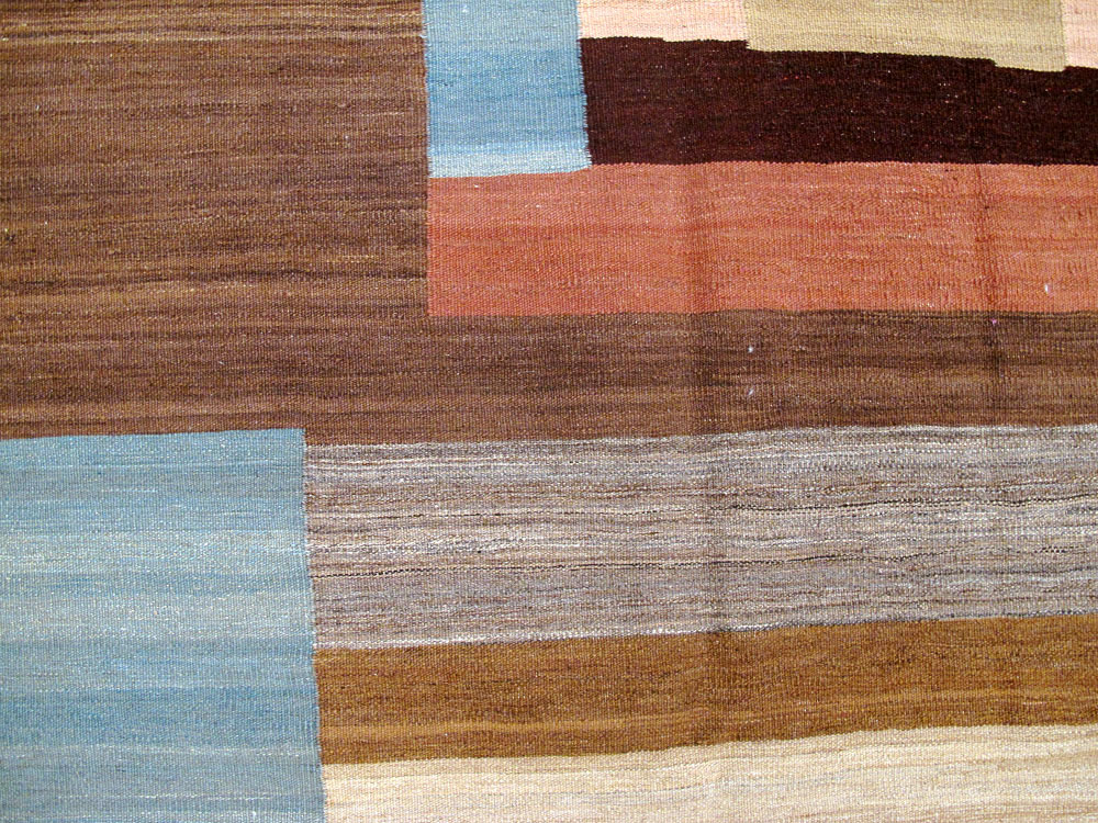 Modern Persian Flatweave Room Size Carpet, No.17967 - Staging